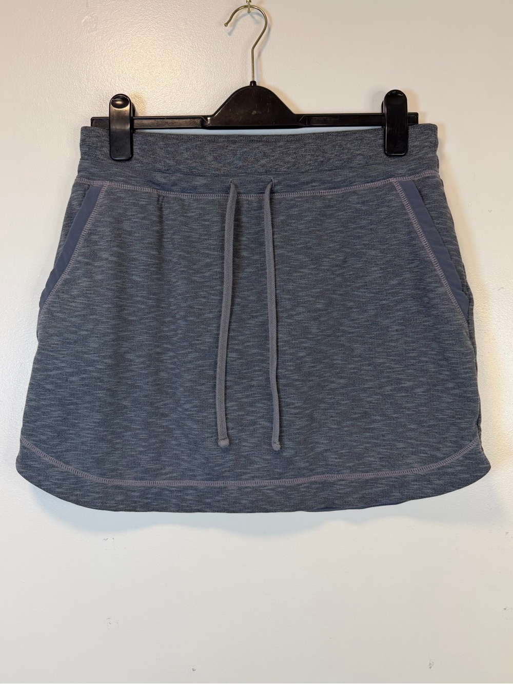 Athleta Techie Terry Mini Skirt Gray Purple Drawstring Waist Women’s Medium